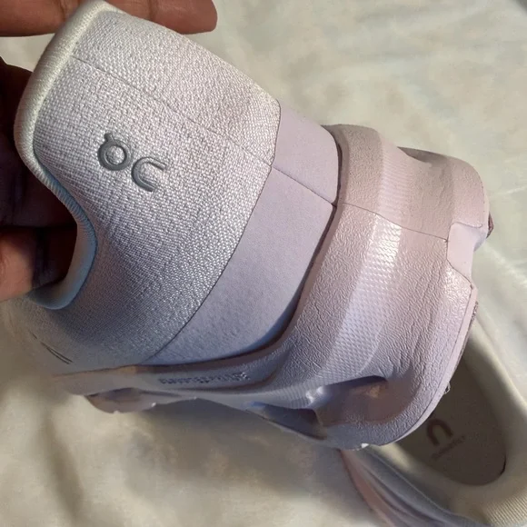 On Cloudtilt Womwn’s Running Shoe - Picture 13 of 15